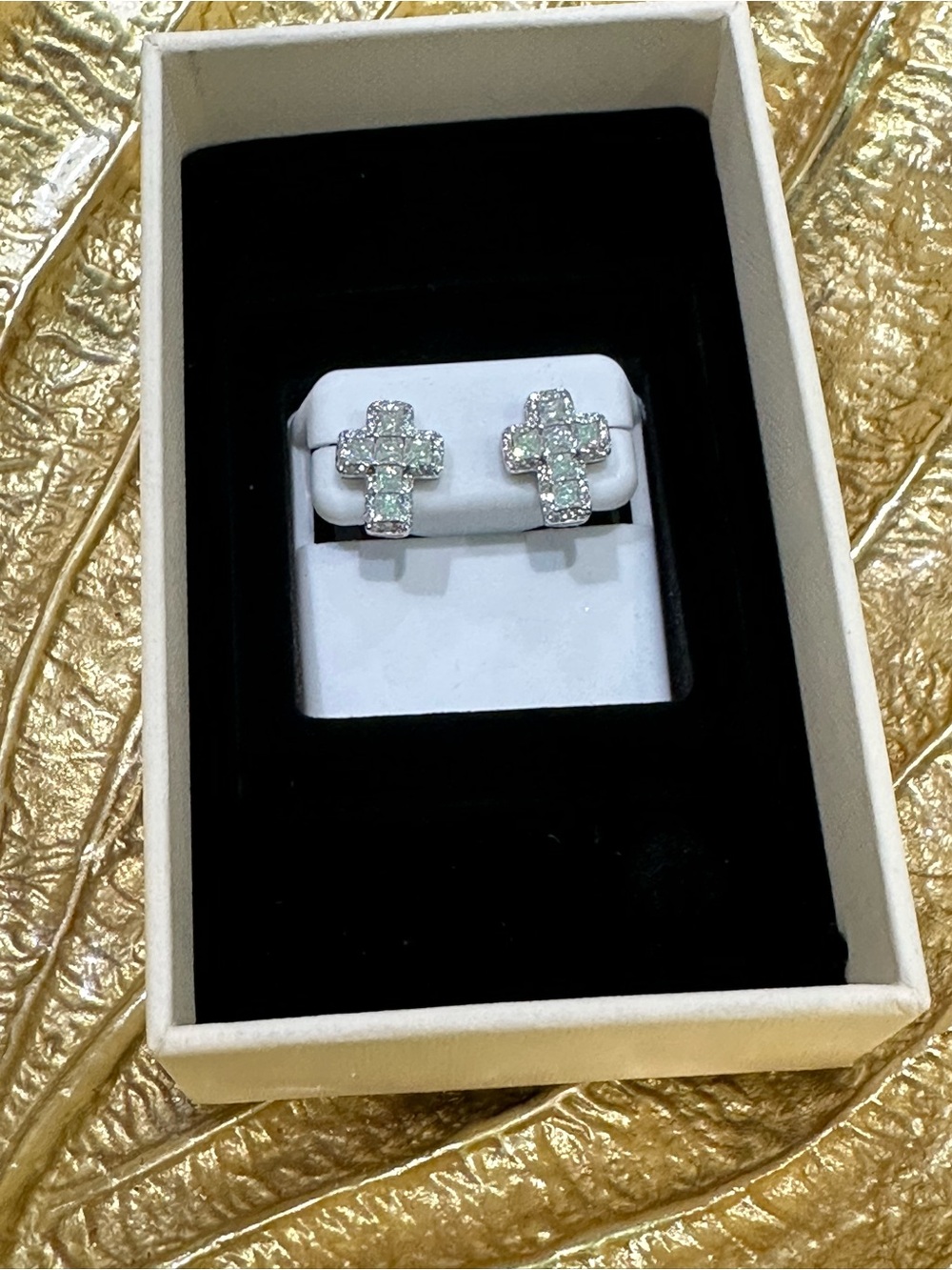 Moissanite cross earrings 2 ct. NEW